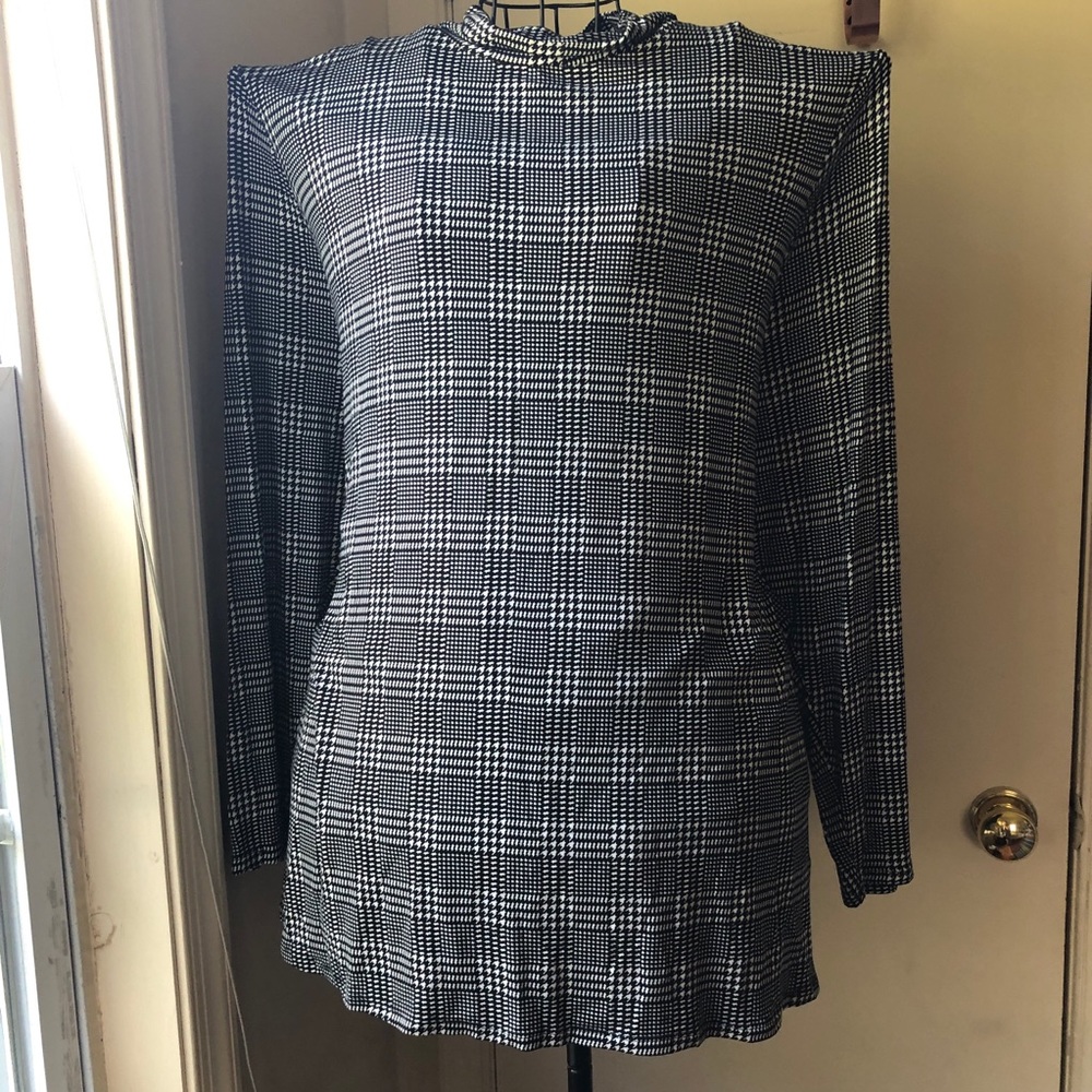Lane Bryant 22/24 mock neck swing tee plus